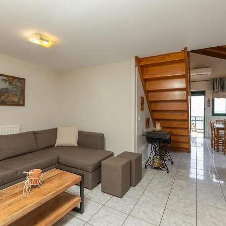 بيت للعطل A&s Seaside Maisonette ليكسوري
